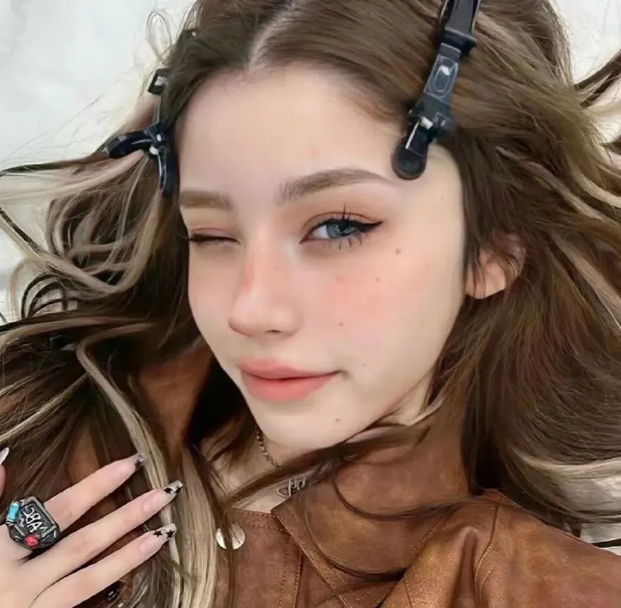 跟凤凰男老公互换身体后发现了他的秘密